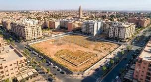 Terrain vu du ciel dans un quartier de Tanger